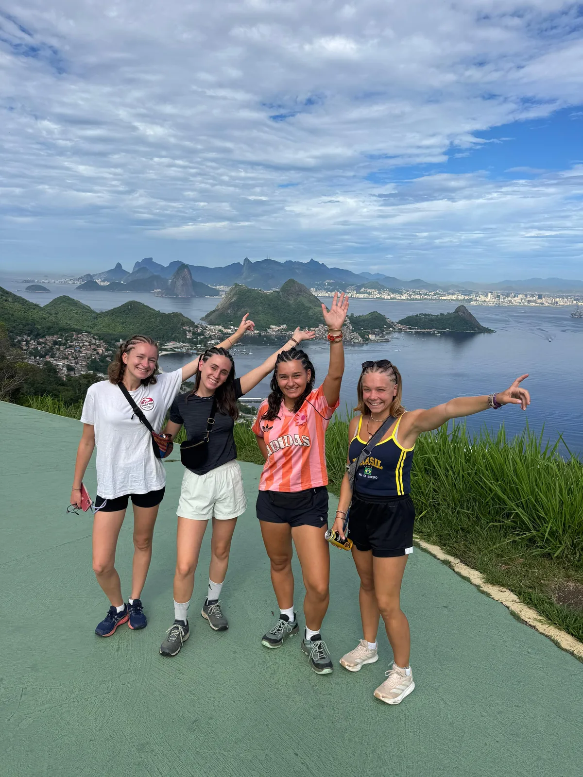Grupo na rampa de voo do Parque da Cidade em Niterói